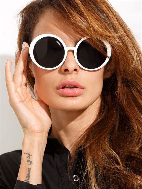 round vintage sunglasses women's.